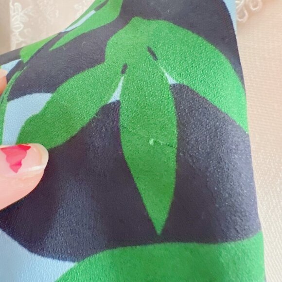 Walter Baker Valencia Dress in Green Short Sleeve Button Up Leaf Print Size M - Picture 13 of 13